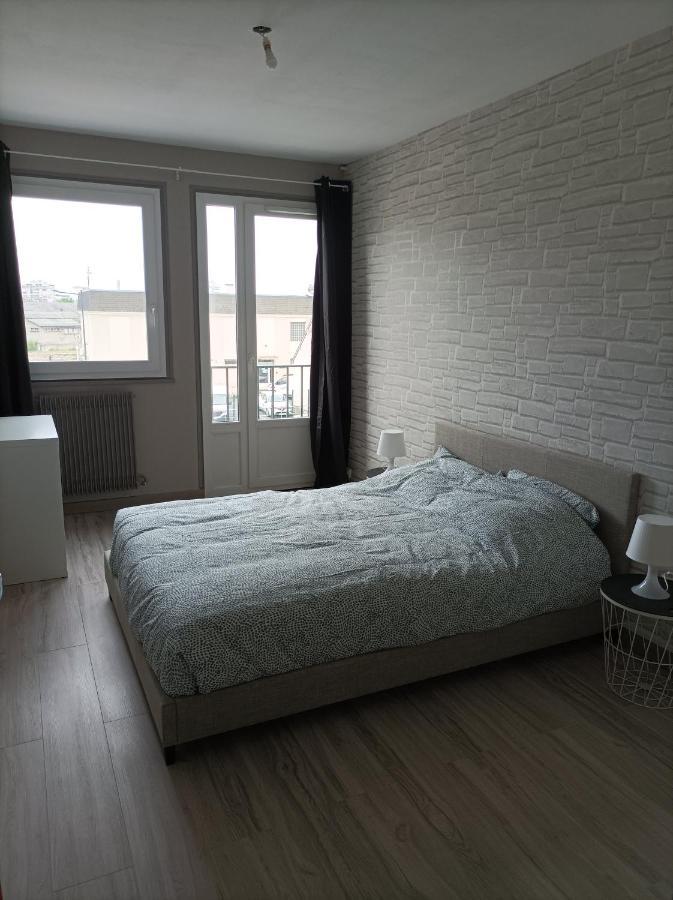 Joli Appartement Type 5 En Centre Ville Chateauroux Exterior photo