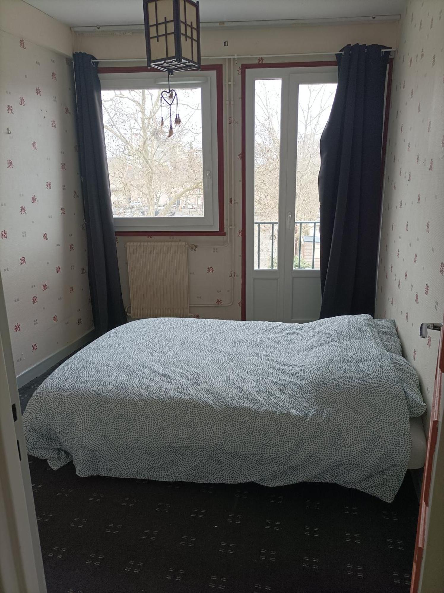 Joli Appartement Type 5 En Centre Ville Chateauroux Exterior photo